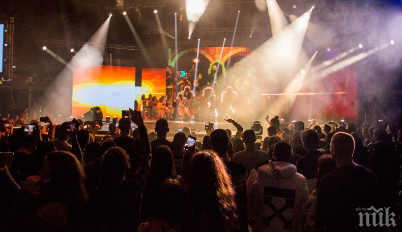 БУНТ В РЕДИЦИТЕ НА „ПАЙНЕР“: Звезди надигат вой за турнета, готови да пеят безплатно