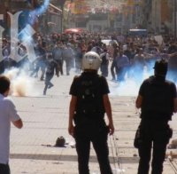 Дилма Русеф обеща да се вслуша в гласа на протестиращите