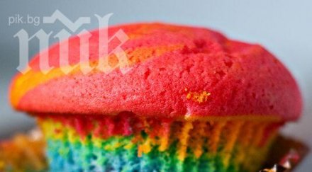 шарени цветни мъфини