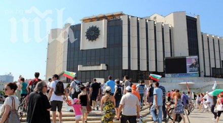 borisov out развя агитка орешарски ндк