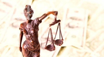 забраняват маникюрите ярките гримове жените спецпрокуратурата