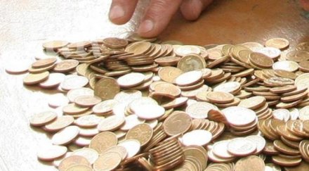 жълтите стотинки хвърляме