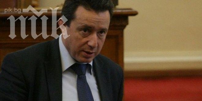 БСП: Орешарски да каже в кои медии се наливат публични средства!