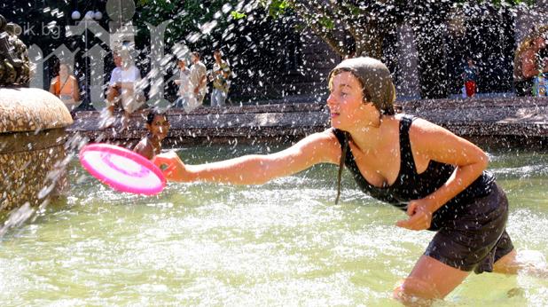 Нови температурни рекорди, 30 градуса в София