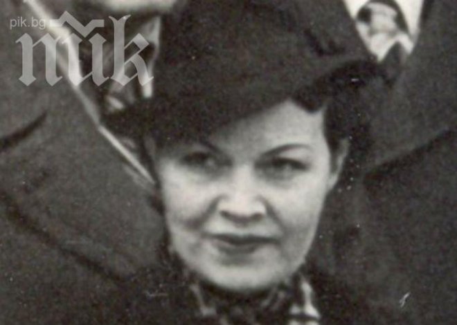 Националната библиотека показва дневници, писма и вещи на Елисавета Багряна