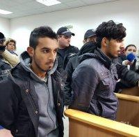 ОТ ПОСЛЕДНИТЕ МИНУТИ: Докараха с белезници в съда ромите, пребили командоса