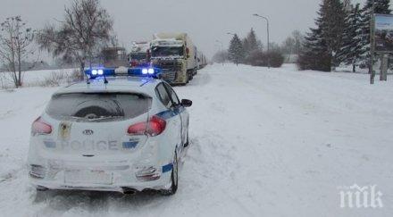 внимание ограничения движението заради влошена зимна обстановка