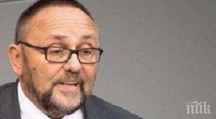 жесток побой размазаха главата партиен лидер германия снимка