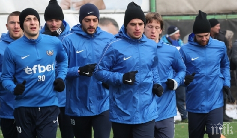 Съдът разпореди да се спре дело за несъстоятелност срещу Левски