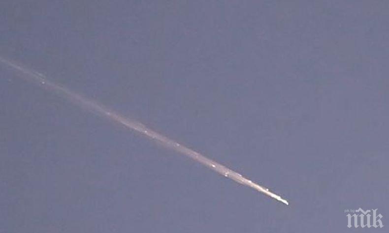 МИСТЕРИЯ: Нещо разцепи небето над Нова Зеландия. Засякоха загадъчен обект (ВИДЕО)