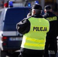 ШОКИРАЩО: Мъж наръга с нож кмета на Гданск на благотворително събитие (ВИДЕО 18+)