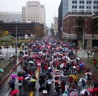 В стачка на учителите в Лос Анджелис се включиха над 30 000 души