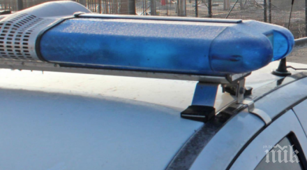 полицаи откриха закопан бидон гранати