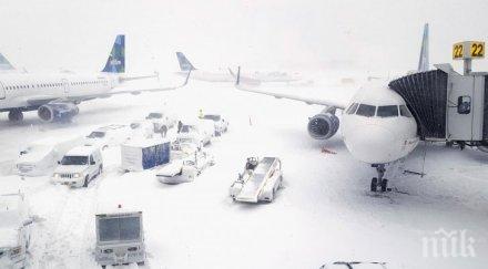 отменят полети сащ заради снеговалежи циклонът взе човешки жертви