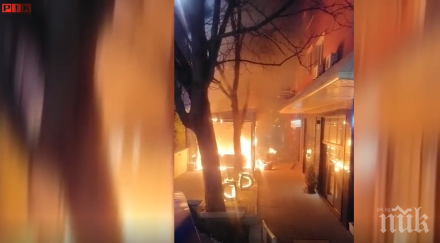 експресно голям пожар избухна мебелна фабрика загинали петима работници