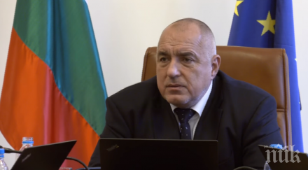 борисов проведе телефонен разговор премиера либия заради кораба бадр