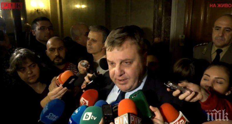 ИЗВЪНРЕДНО В ПИК TV: Каракачанов с горещ коментар след Комисията по отбрана за Ф-16 - депутатите подкрепиха предложението (ОБНОВЕНА)