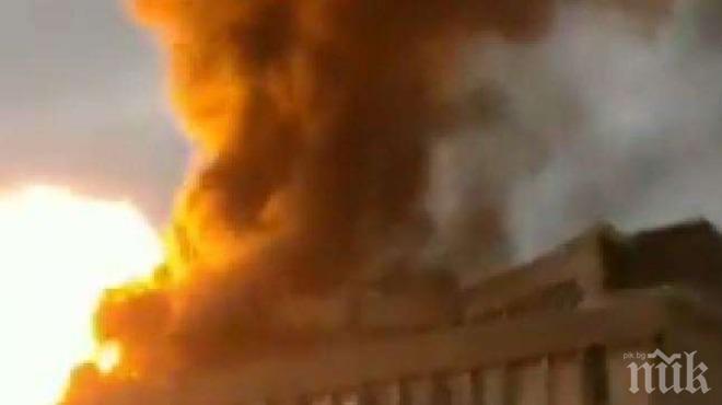 ИЗВЪНРЕДНО: Мощна експлозия разтърси Лион! Гори университетската библиотека във френския град (ВИДЕО)