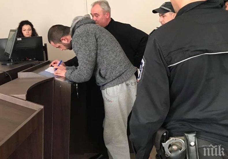 Оставиха в ареста шофьора, спретнал 360-километрова гонка с полицията