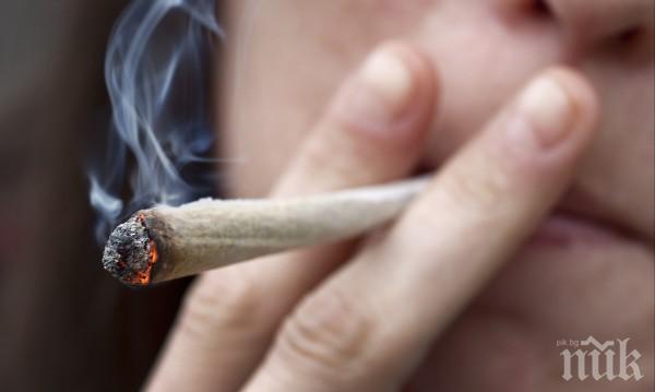 Жестоки заплахи заради цигара с трева: Христо от Карнобат се заканил на съученик да избие семейството му 