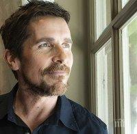 Актьорът Крисчън Бейл обяви, че спира с непрестанните промени във външността си заради здравето си