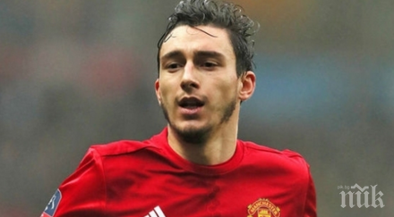 дни сделка оста алианц стейдиъм олд трафорд