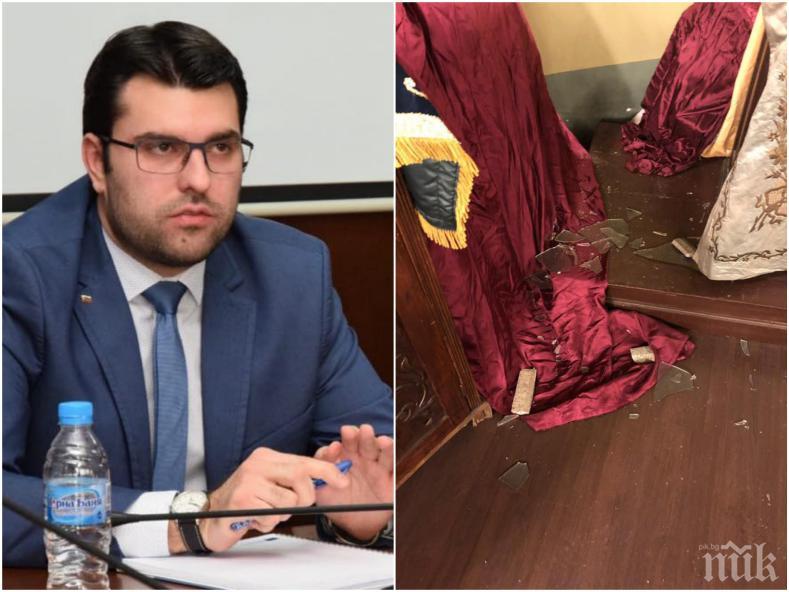 Зам.-министър с осъдителен коментар за нападението над Софийската синагога