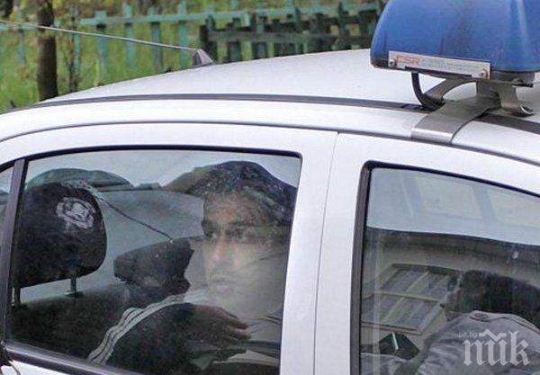 Мургави бургазлии си набраха над 100 кила желязо от къща в Ахелой