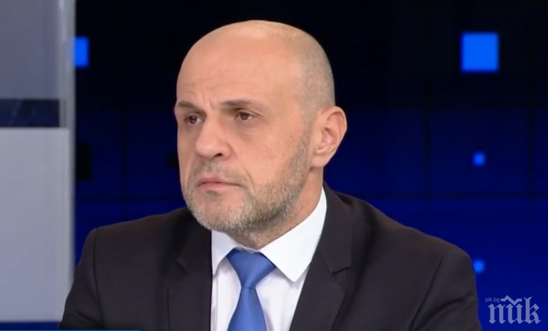 Съкращават 1600 души от държавната администрация 