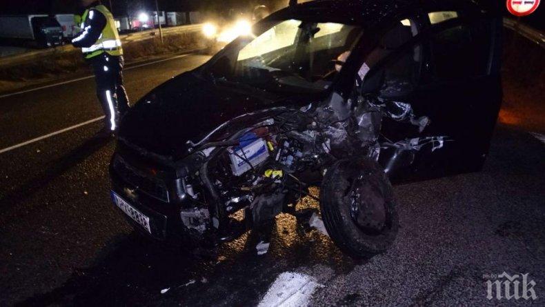 ЛАМАРИНИ: Катастрофа с трима пострадали затвори Е-79 край Благоевград