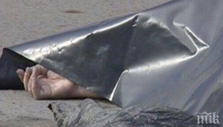 ОТ ПОСЛЕДНИТЕ МИНУТИ: Бургазлия се хвърли от блок, трупът му шокира съседи (СНИМКИ 18+)