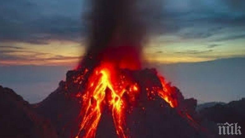 Вулканът Попокатепетъл в Мексико изригна отново