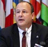 Ерик Рубин отиде на кукери в Перник