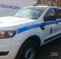 Екшън: Автомобил отнесе полицейска патрулка насред Пловдив (СНИМКА)
