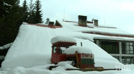 трето денонощие деца блокирани хижа без ток родопите