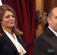 Румен Радев се качи на трамвай (СНИМКА)