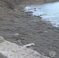 Жители на Черноморец на бунт срещу рибарско пристанище