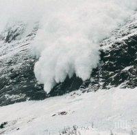 Сноубордист се отърва на косъм в Пирин, след като активира лавина
