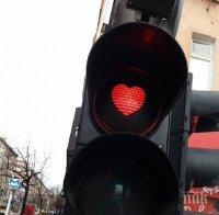 австрия разреши пробно шофьорите завиват надясно червен светофар