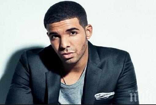 ДОБРО СЪРЦЕ: Рапърът Дрейк подари 20 000 долара на две служителки в Макдоналдс (ВИДЕО)