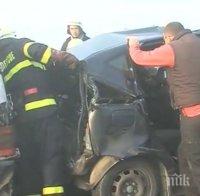 ИЗВЪНРЕДНО ОТ СПЕШНА ПОМОЩ: 14 са ранените в жестокото меле на 