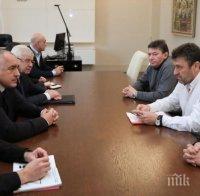 ПЪРВО В ПИК! Борисов отсече: Болници няма да закрия, искам решение 