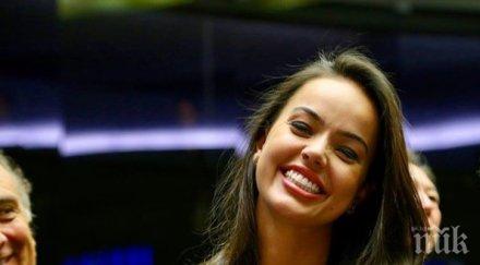 политиката секси вижте горещите красавици властта снимки