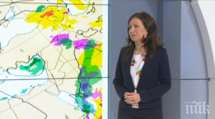 времето преобръща снегът настъпва софия топлият февруари изстива зимата връща ударно натрупа