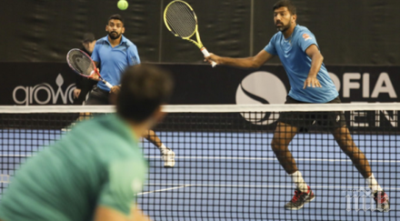 лазаров донски отпаднаха арена армеец