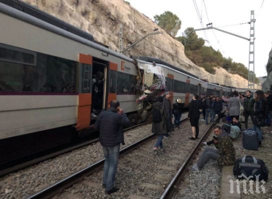 Тежък жп инцидент в Испания. Един загинал, ранените са... 95 (ВИДЕО) 