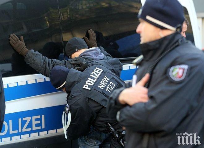 Въоръжени рапъри паникьосаха Франкфурт