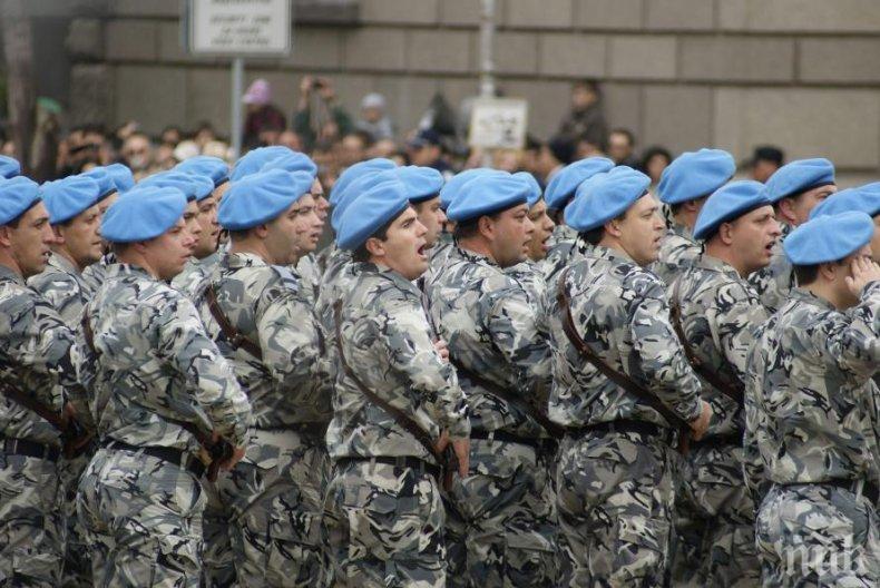 Над 3000 са незаетите места в армията