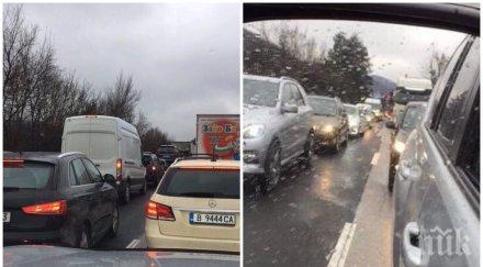 първо пик катастрофа задръсти магистрала хемус тапата километрична снимки