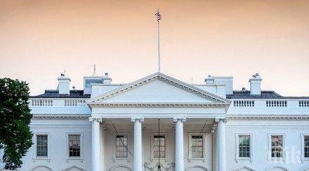 пристрастен доналд тръмп постави симулатор игра голф белия дом